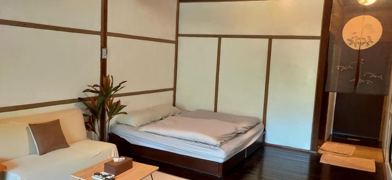 Bright Moon Homestay Dongshi  Eksteriør billede