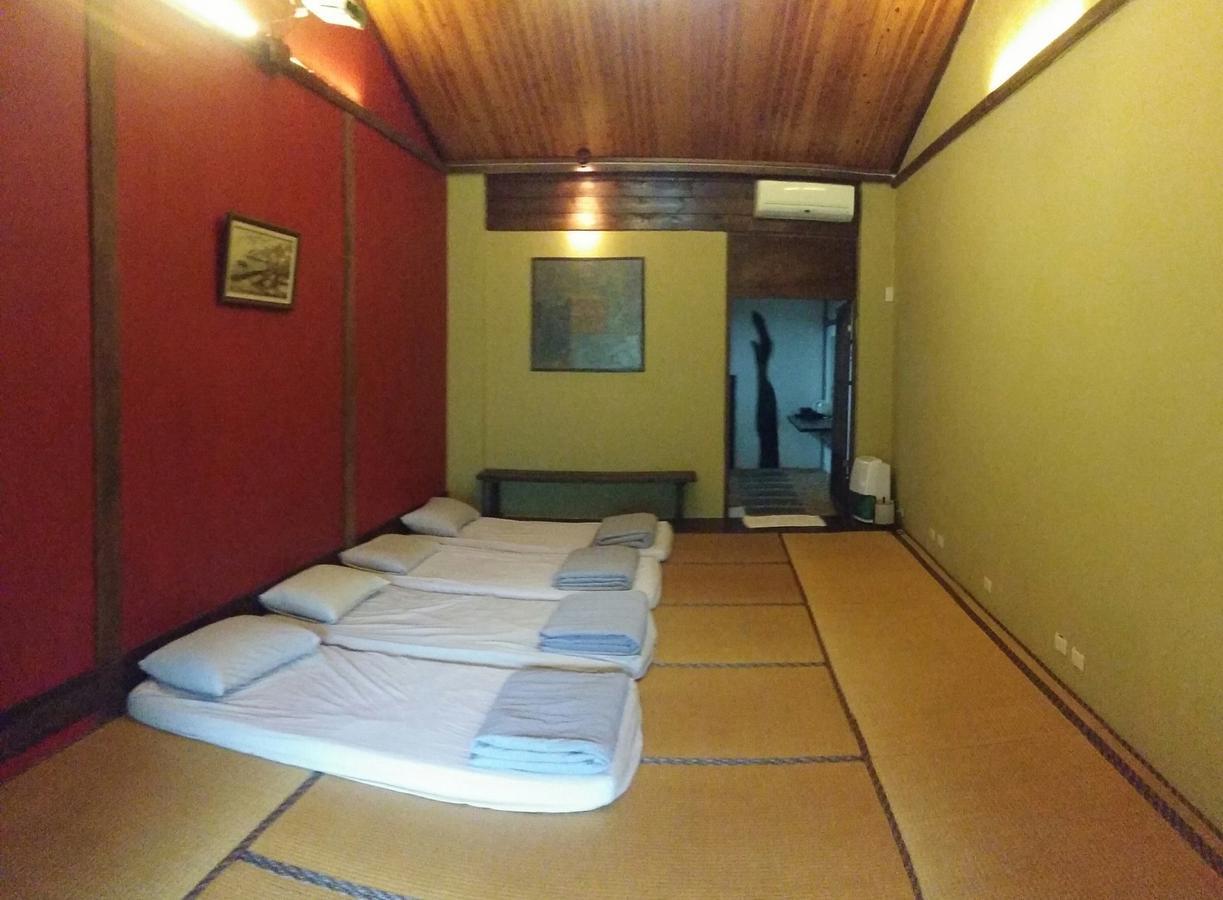 Bright Moon Homestay Dongshi  Eksteriør billede