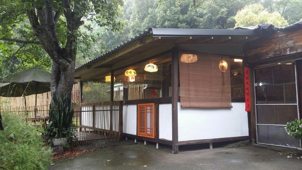 Bright Moon Homestay Dongshi  Eksteriør billede