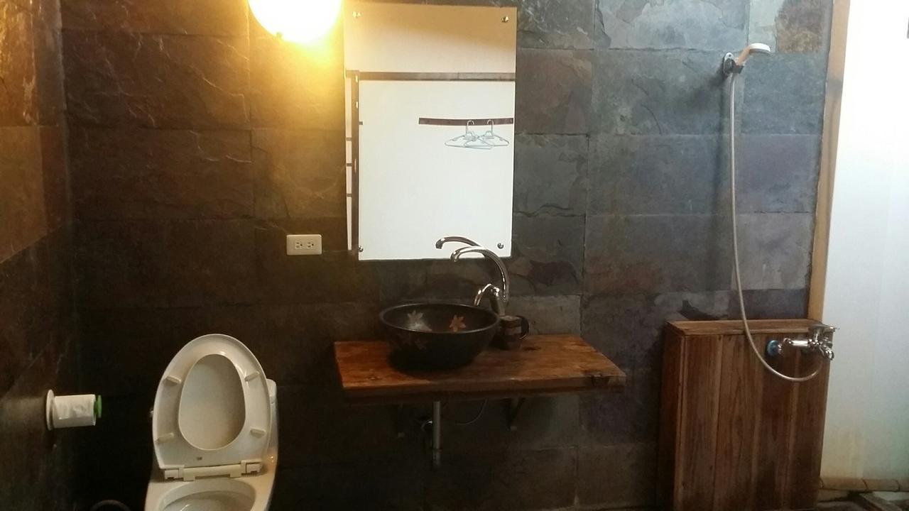 Bright Moon Homestay Dongshi  Eksteriør billede