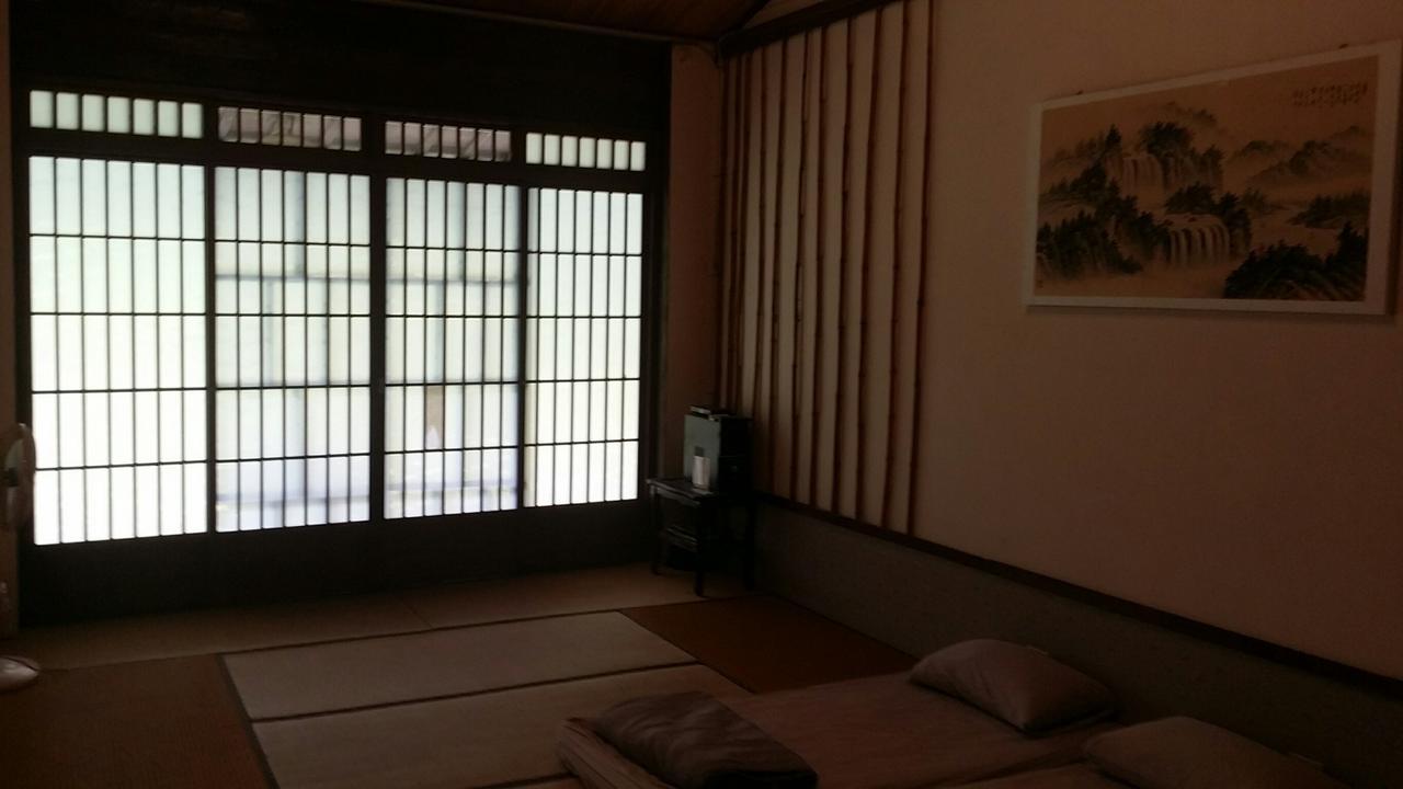 Bright Moon Homestay Dongshi  Eksteriør billede